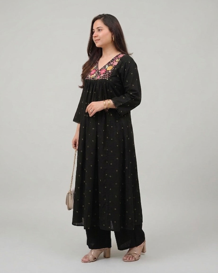 Women Black Floral Embroidered Cotton 60/60 A-Line Anarkali Kurta with Trousers Set.