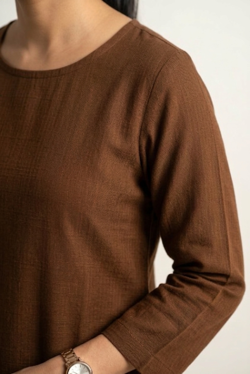 Women Brown Cotton Slub Straight Kurta with Trousers