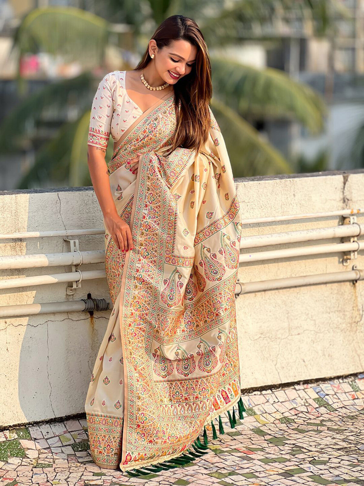 Woven Design  Pashmina Saree.