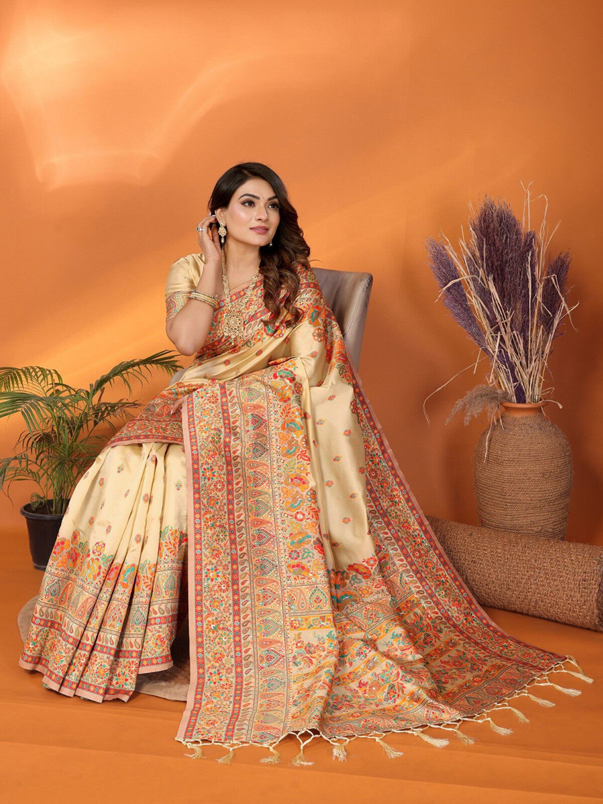 Woven Designer Silk Blend Saree.