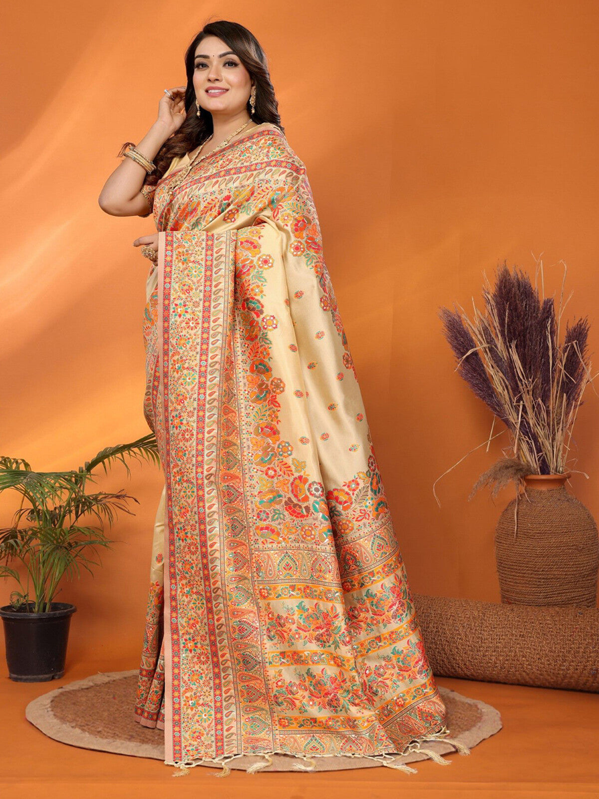 Woven Designer Silk Blend Saree.