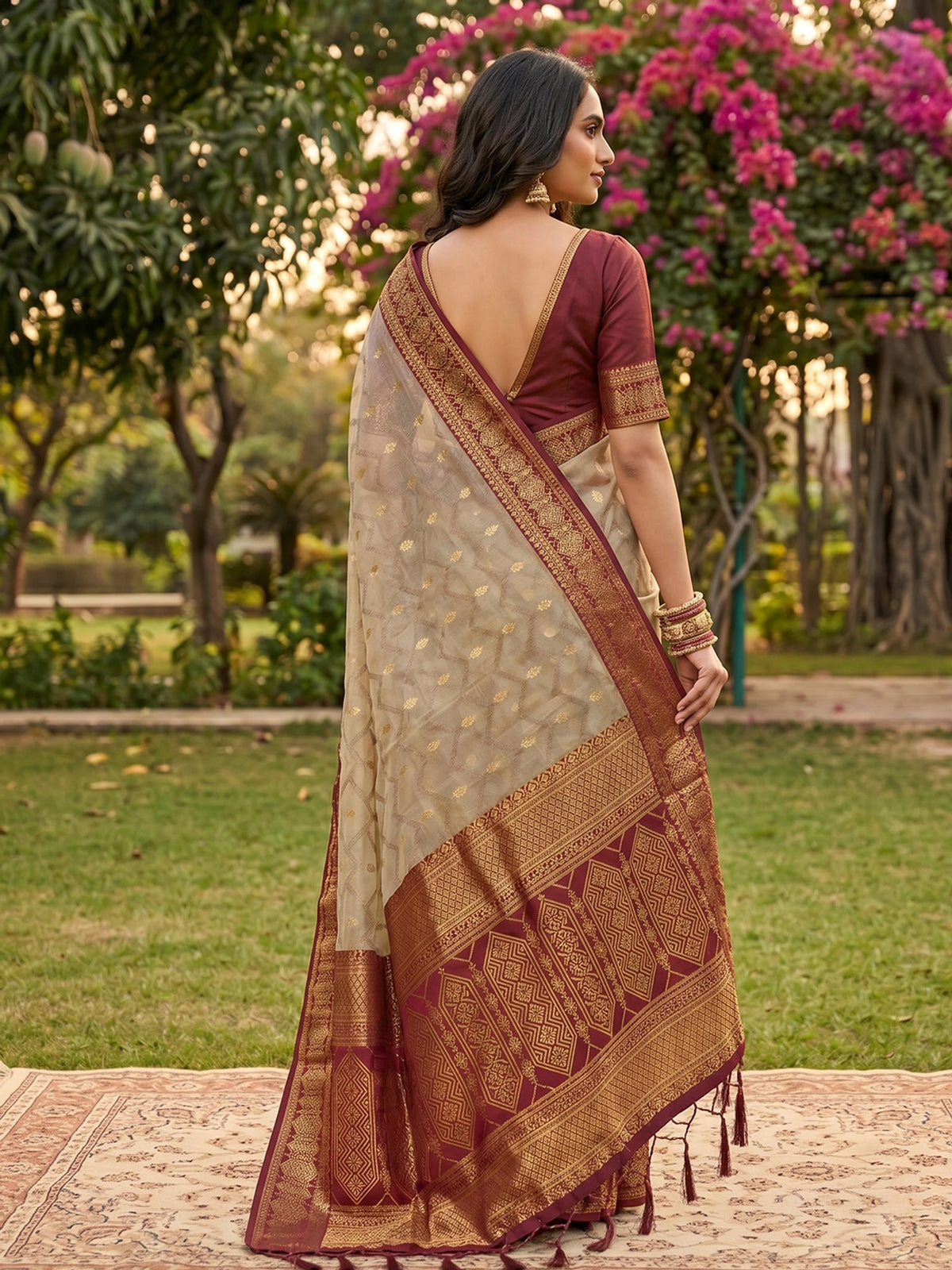 Rangvi Madhvi Soft Cotton Designer Elegant Festive Wear Saree with Rich Beinge Maroon Zari Border